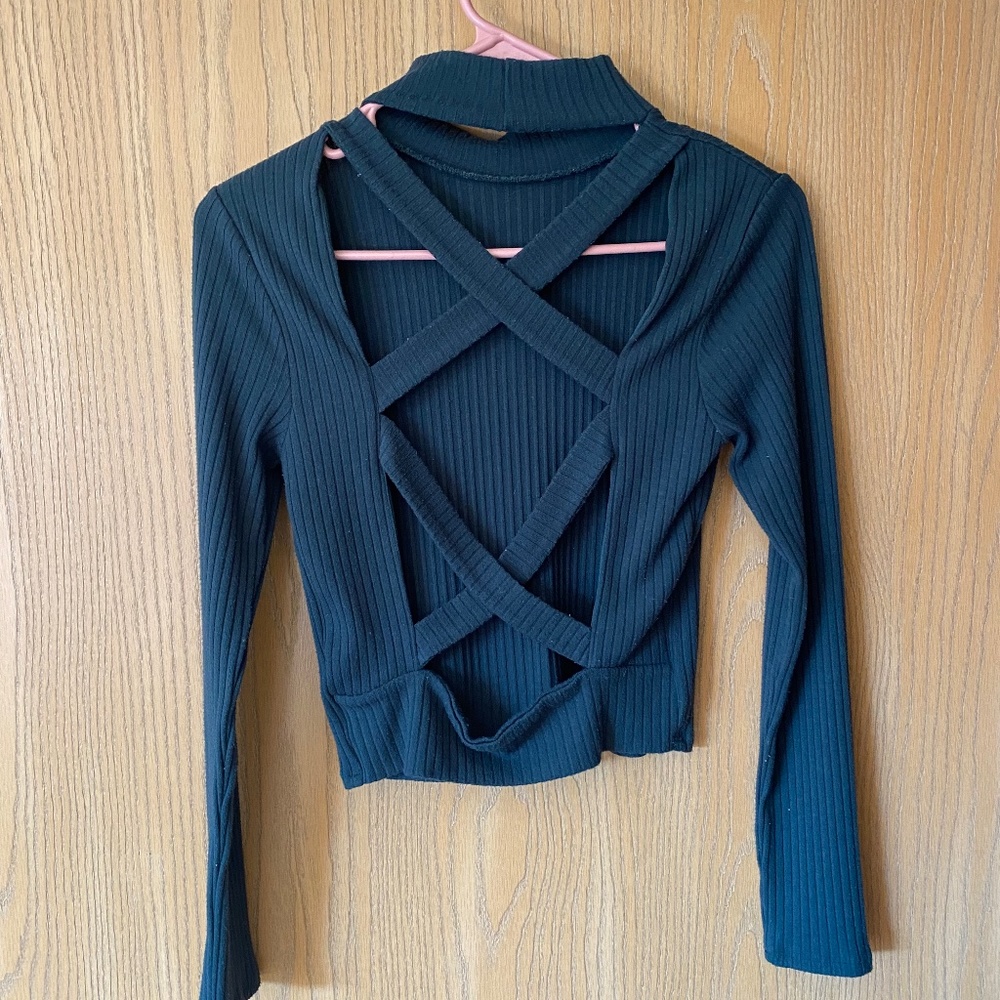 Long-sleeve emerald green top